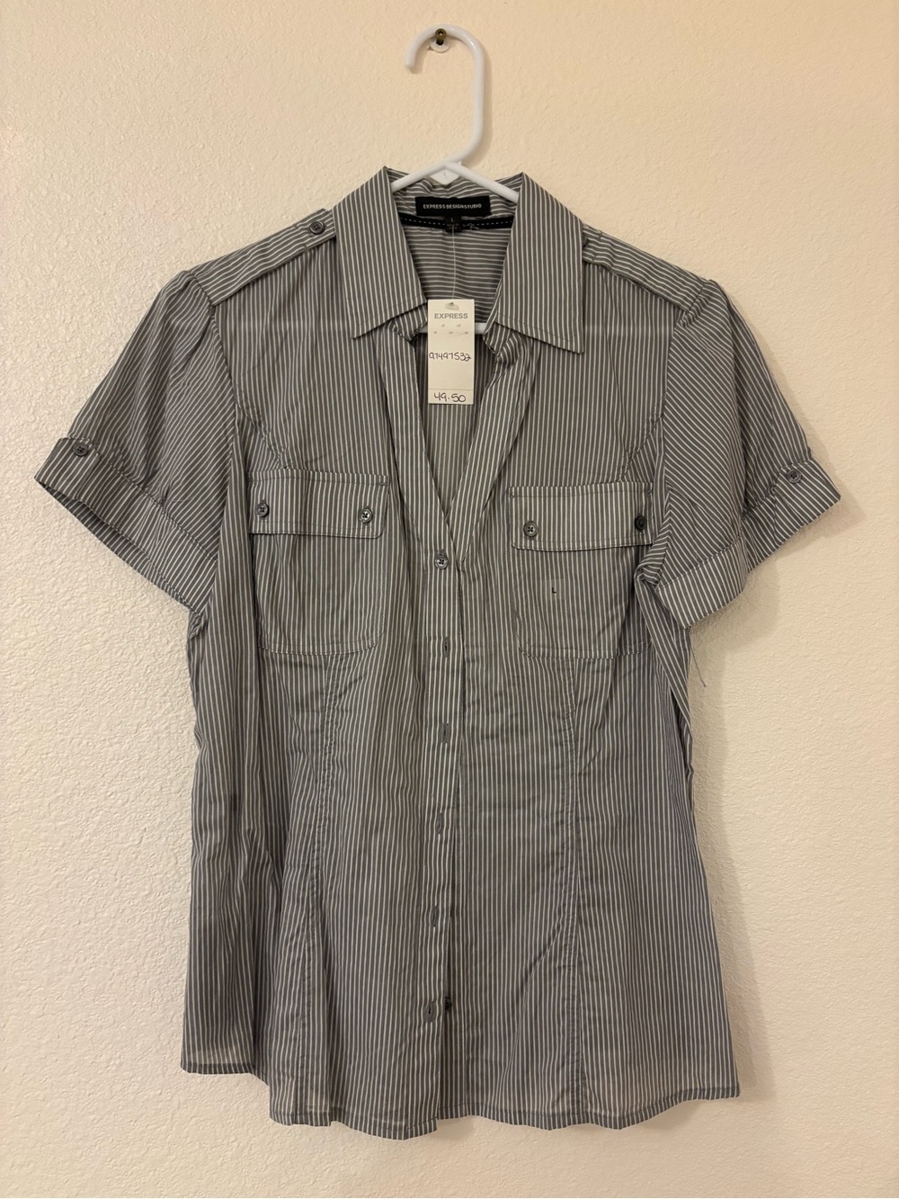Express Women’s Short Sleeve Pinstripe Shirt - Gray